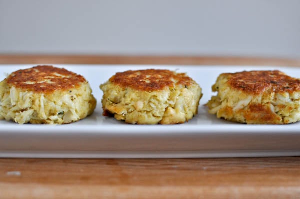 Simple Light Crab Cakes I howsweeteats.com