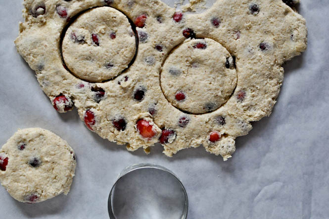 Cranberry Whole Wheat Buttermilk Biscuits I howsweeteats.com