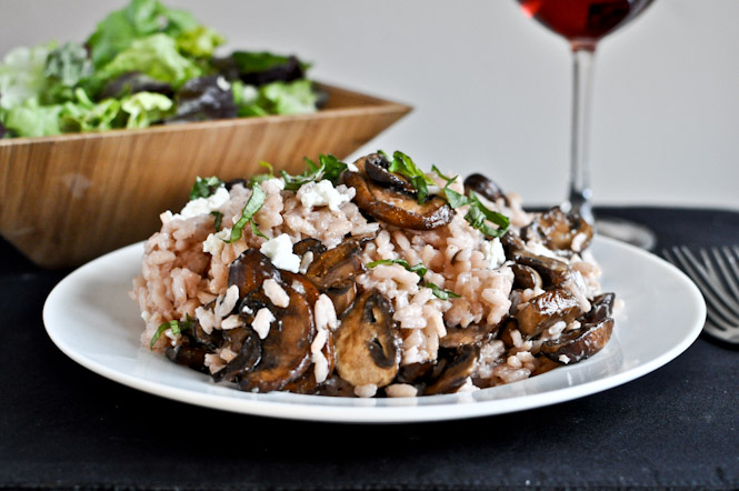 Red Wine + Goat Cheese Risotto with Caramelized Mushrooms I howsweeteats.com