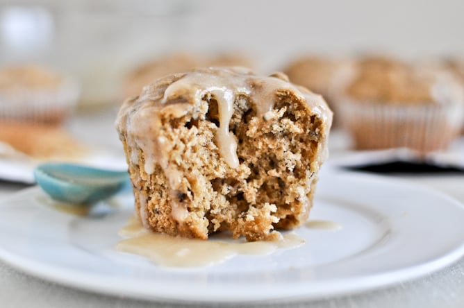 Whole Wheat Banana Spice Muffins with Brown Butter Glaze I howsweeteats.com