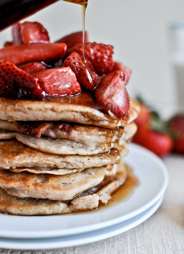 Roasted Strawberry Brown Butter Pancakes I howsweeteats.com