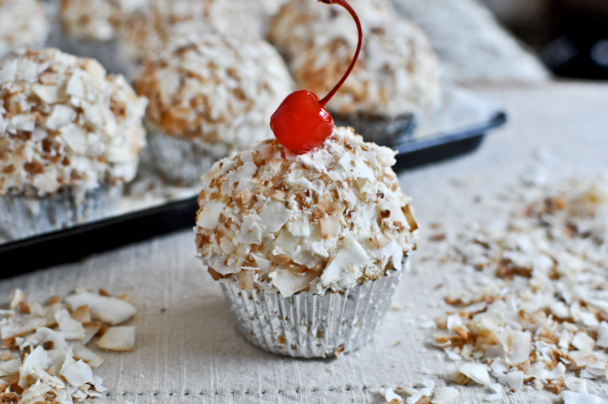 Coconut Tres Leches Cupcakes I howsweeteats.com