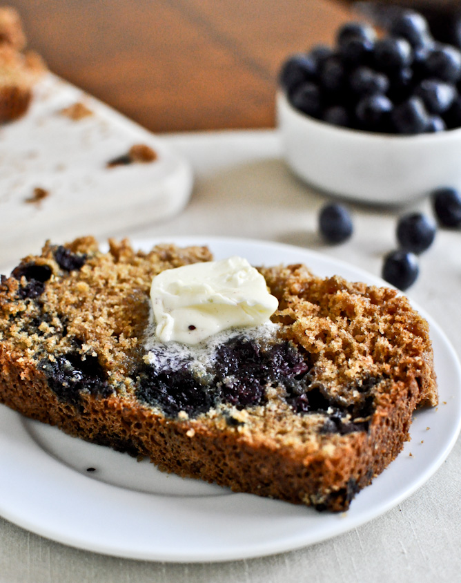 Blueberry Muffin Bread I howsweeteats.com