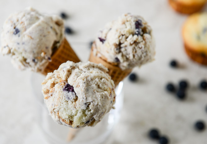 Blueberry Muffin Ice Cream I howsweeteats.com