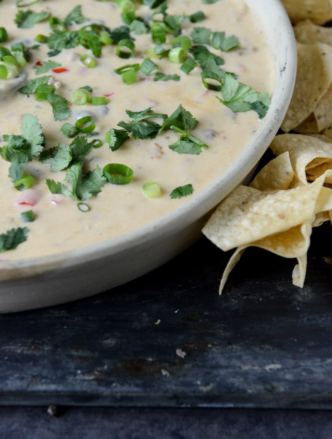 Spicy Beer Queso with Chorizo and Black Beans I howsweeteats.com