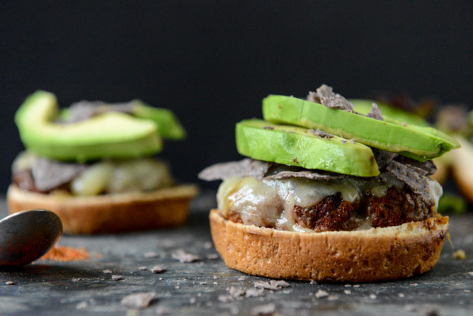 Taco-Rubbed Burgers with Avocado and Crushed Tortilla Chips I howsweeteats.com