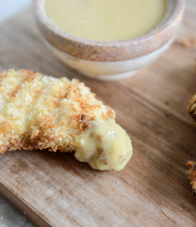 Crunchy Coconut Chicken Fingers with Peach Honey Mustard I howsweeteats.com