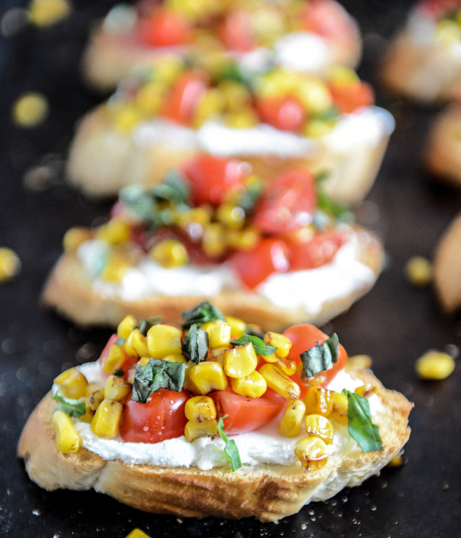 Summer Crostini with Whipped Roasted Garlic Goat Cheese I howsweeteats.com