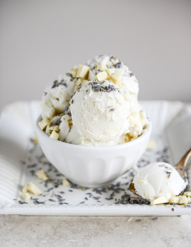 white chocolate lavender ice cream I howsweeteats.com