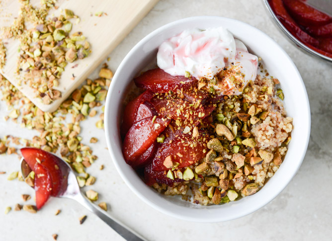 baked breakfast quinoa with plums and pistachios I howsweeteats.com