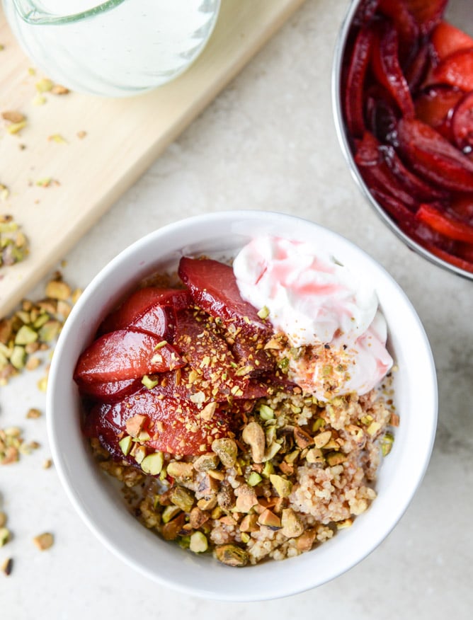 baked breakfast quinoa with plums and pistachios I howsweeteats.com