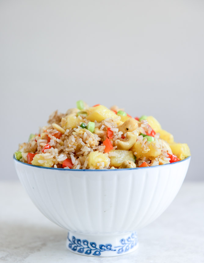 pineapple cashew fried rice + 112 different lightened up meal ideas for the new year I howsweeteats.com