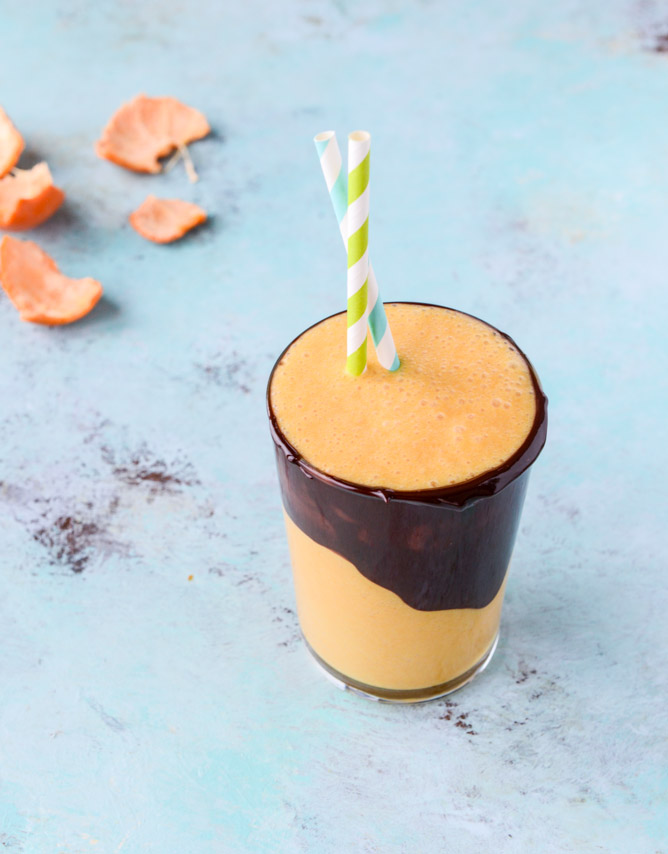 chocolate covered clementine smoothie I howsweeteats.com