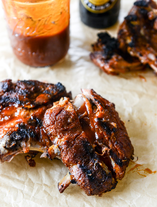 Gegrillte Baby Back Ribs mit Root Beer BBQ Sauce I howsweeteats.com