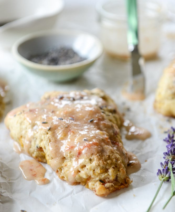 caramelized peach and lavender scones I howsweeteats.com