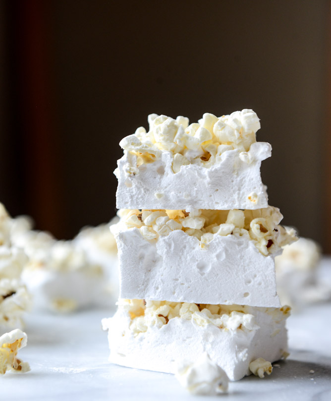 buttered popcorn marshmallow s'mores I howsweeteats.com
