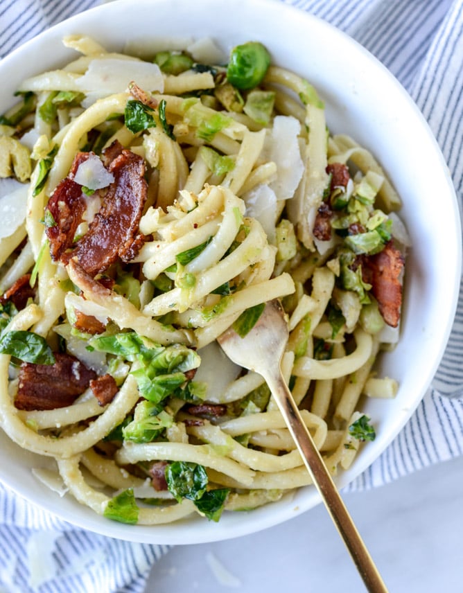 bacon, egg and brussels carbonara I howsweeteats.com