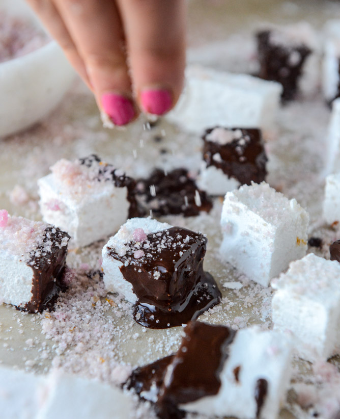 chocolate dipped champagne marshmallows with blood orange sugar I howsweeteats.com