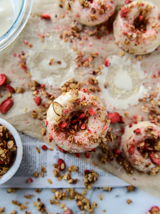greek yogurt doughnuts with strawberry stovetop granola I howsweeteats.com