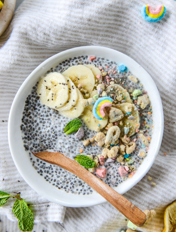 cereal milk chia pudding with lucky charms crumbs I howsweeteats.com