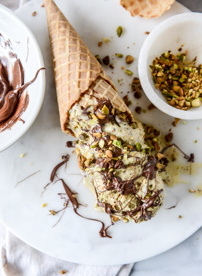 pistachio ice cream with nutella fudge swirls by @howsweeteats I howsweeteats.com