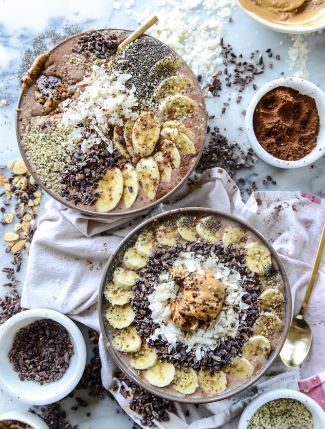 double chocolate peanut butter smoothie bowls I howsweeteats.com