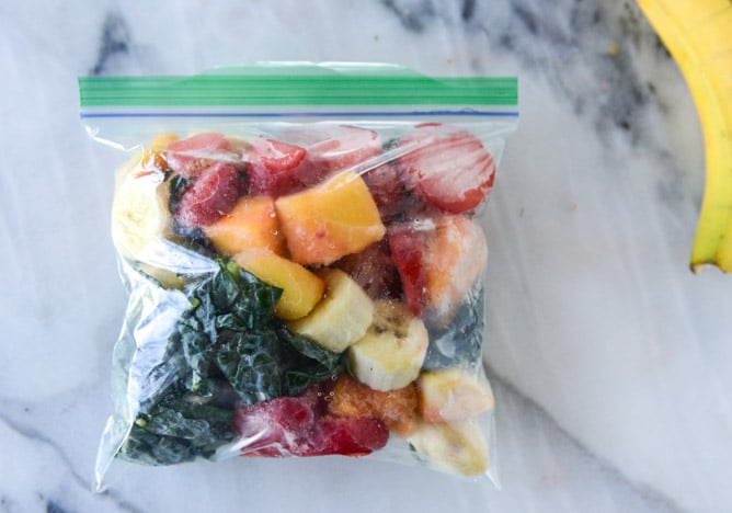 meal prep: how to make smoothie packs for the week ahead I howsweeteats.com