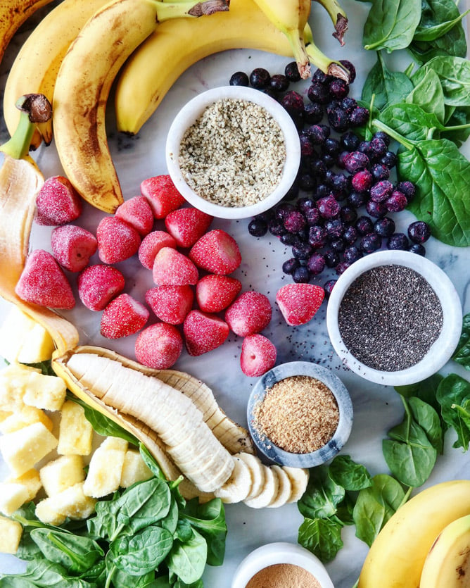 meal prep: how to make smoothie packs for the week ahead I howsweeteats.com