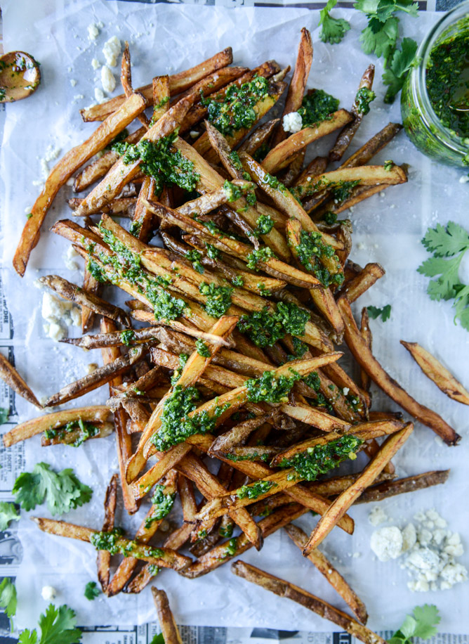 chimichurri fries with gorgonzola I howsweeteats.com