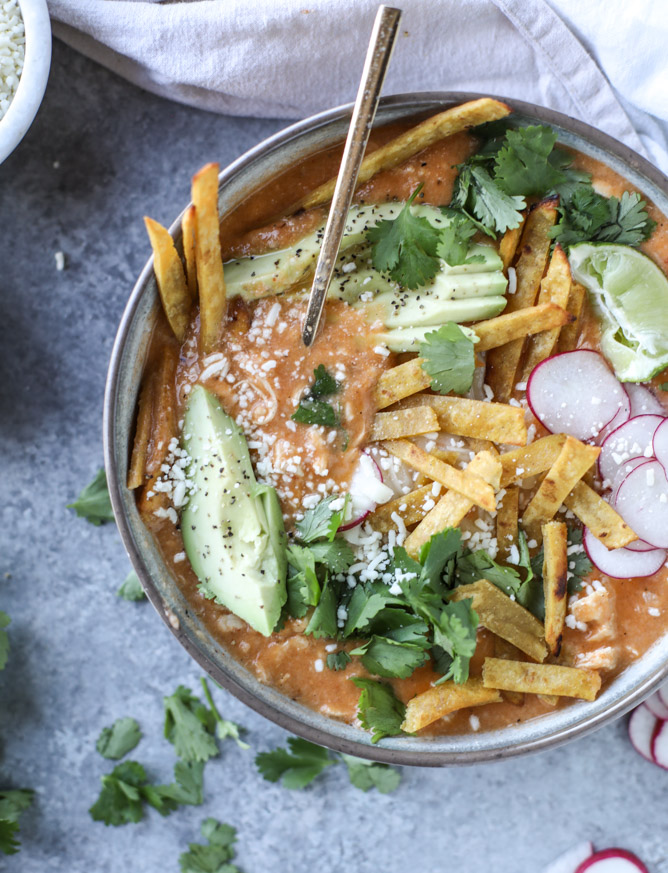 cheesy turkey (or chicken!!) tortilla soup with crispy tortilla strips I howsweeteats.com 