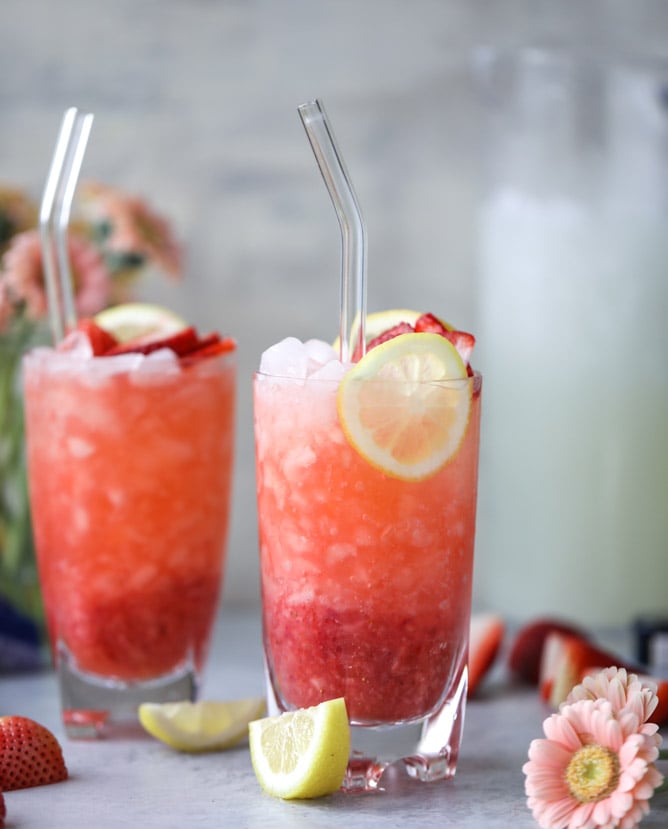 strawberry gin lemonades I howsweeteats.com