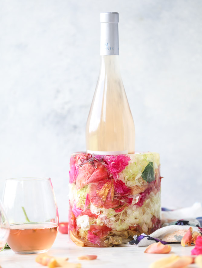 how to make a floral ice bucket - VIDEO! I howsweeteats.com 