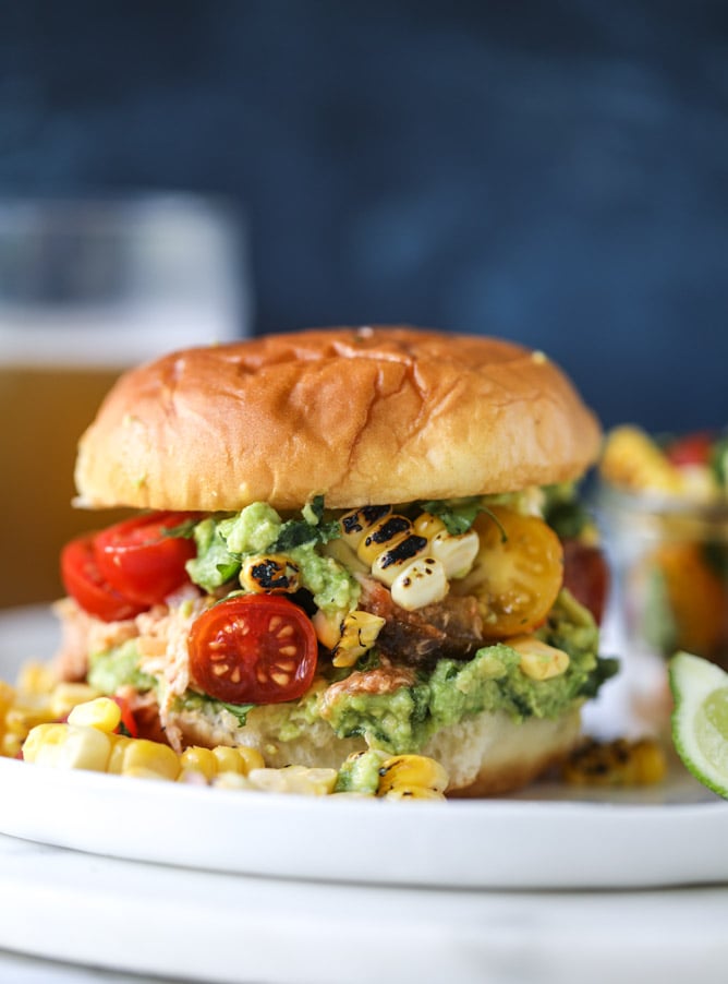 pulled chicken guacamole sliders with grilled corn pico I howsweeteats.com