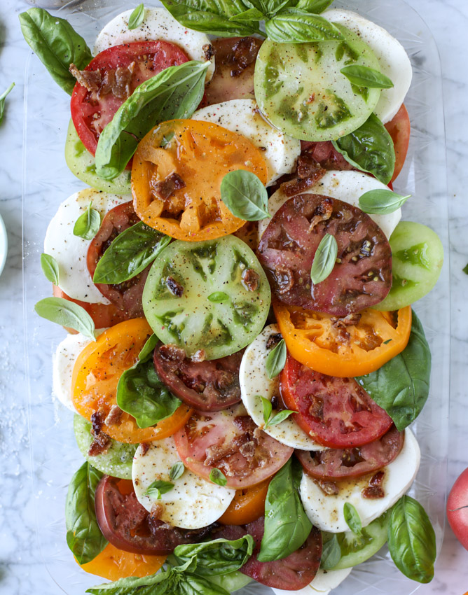 caprese salad with heirloom tomatoes and hot bacon dressing I howsweeteats.com