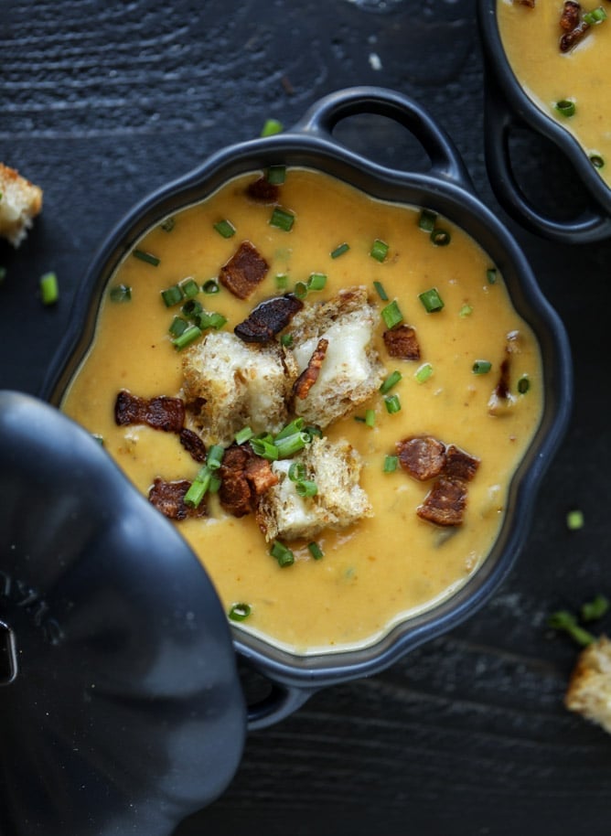 smoky pumpkin bisque with grilled cheese croutons I howsweeteats.com #pumpkin #soup #grilledcheese