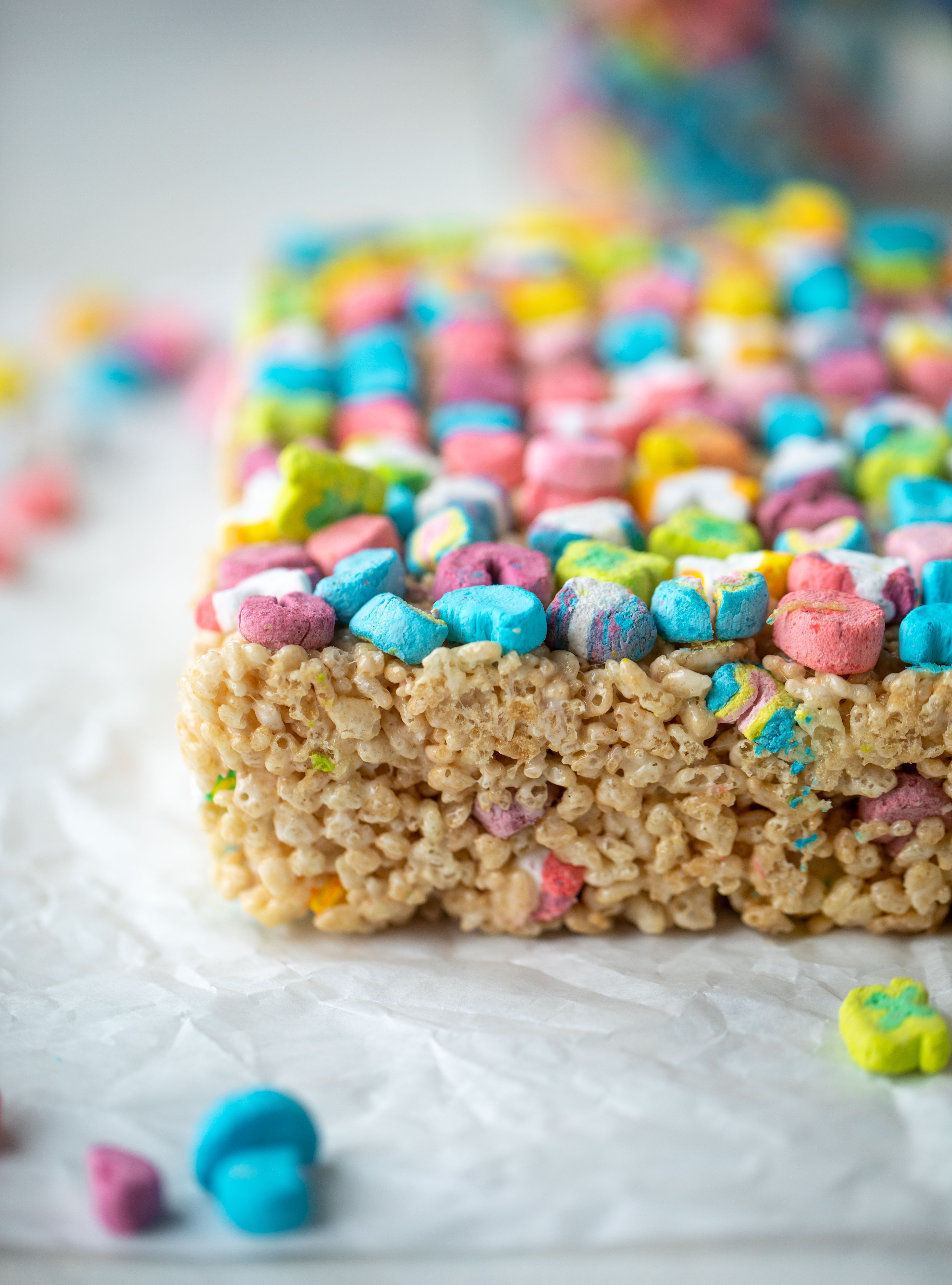 These lucky charms rice krispie treats are a throwback recipe to one of my favorite childhood treats! Here's a little festive twist for Saint Patrick's Day.
