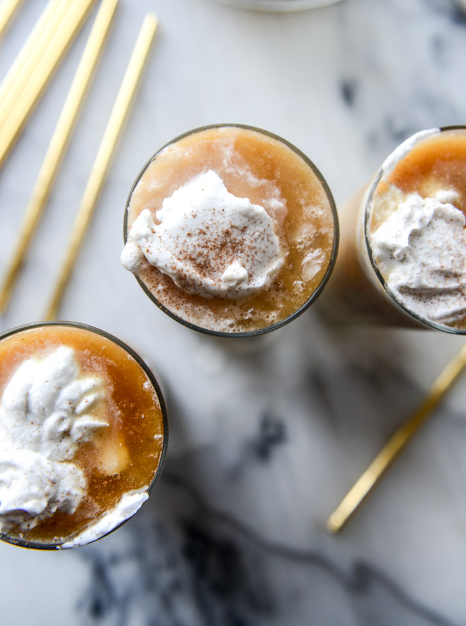 iced whiskey coffees with whiskey syrup I howsweeteats.com