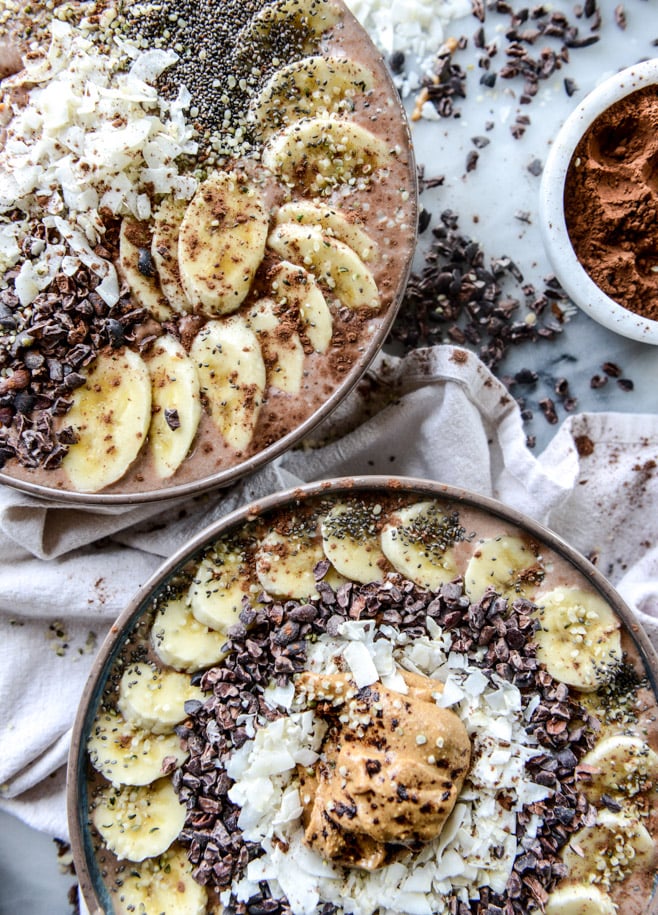 double chocolate peanut butter smoothie bowls I howsweeteats.com
