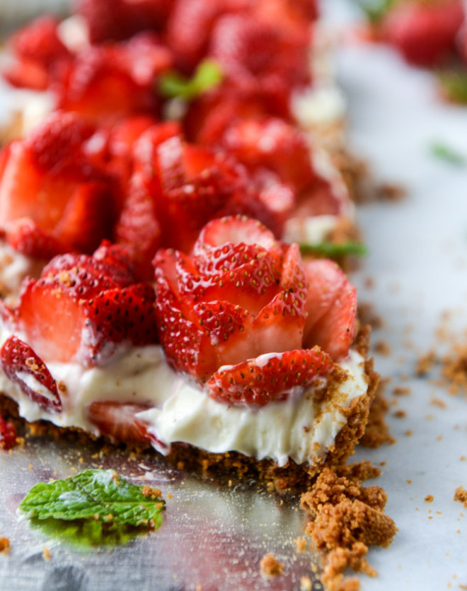 5 Ingredient Strawberry Rose Tart. - How Sweet Eats