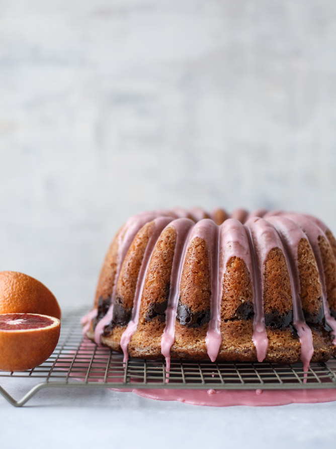 This blood orange coffee cake is made with greek yogurt and the most delicious blood orange glaze! Perfect for a winter breakfast or brunch! I howsweeteats.com #bloodorange #coffeecake