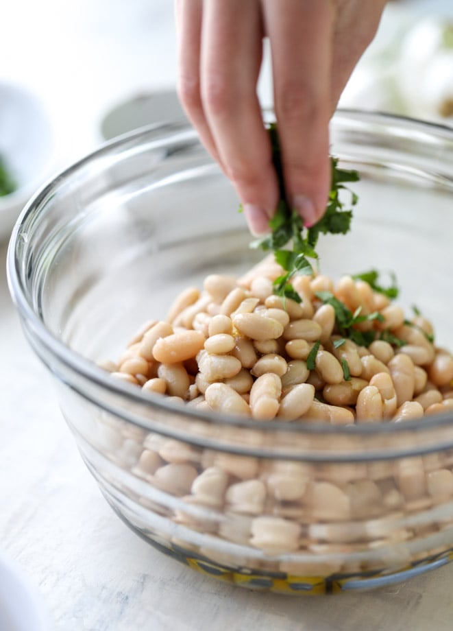 marinated white beans with olive oil toasts I howsweeteats.com
