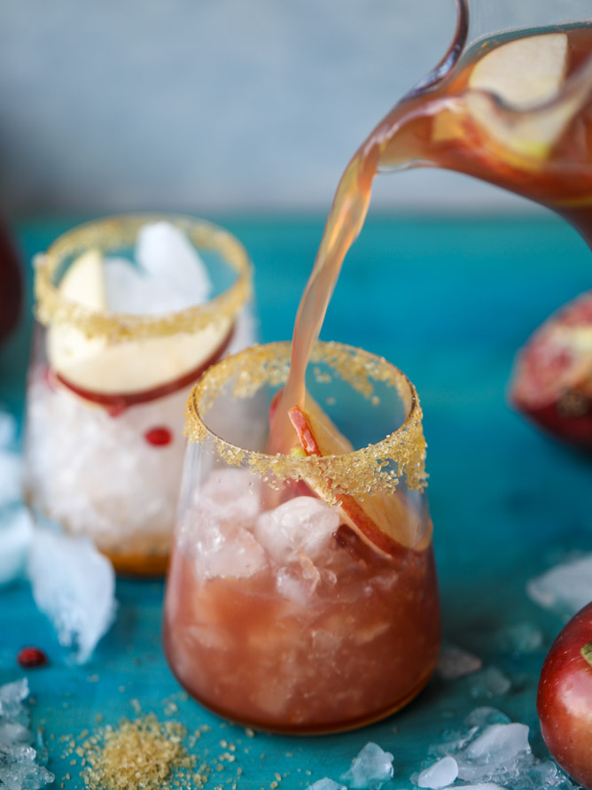 sparkling pomegranate cider punch I howsweeteats.com