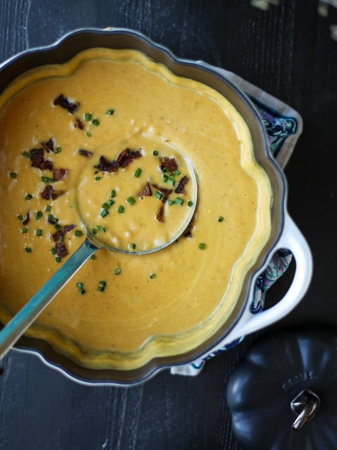 smoky pumpkin bisque with grilled cheese croutons I howsweeteats.com #pumpkin #soup #grilledcheese