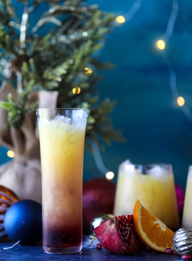 tequila christmas sunrise I howsweeteats.com #cocktails #tequila #sunrise #christmas 