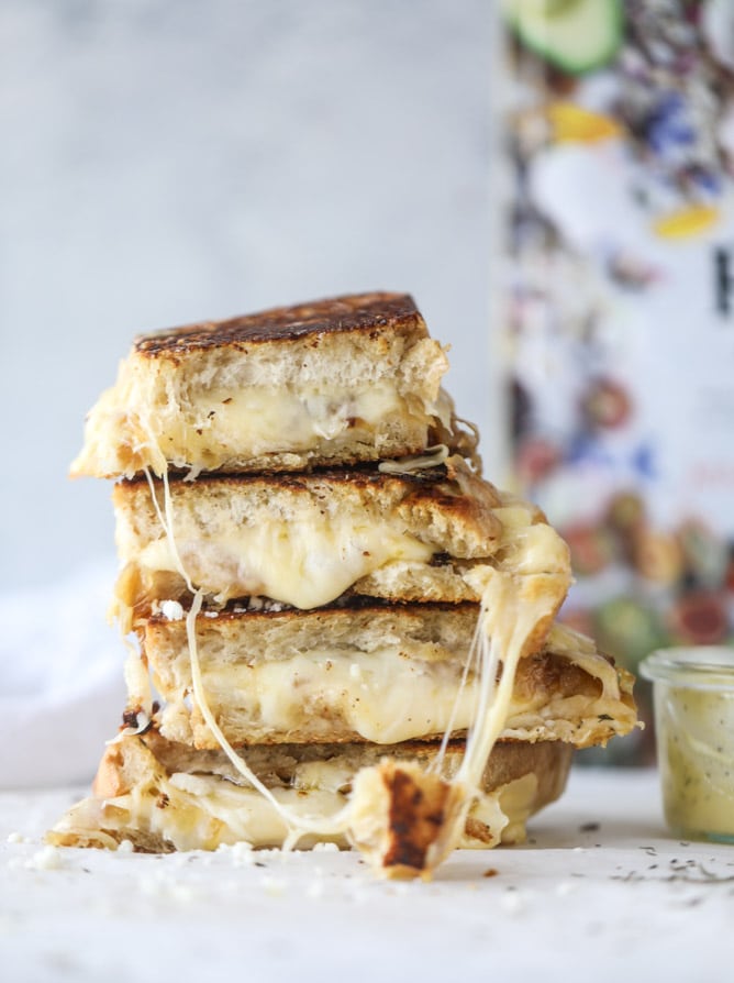 french onion grilled cheese with thyme butter I howsweeteats.com #grilledcheese #caramelizedonion #vegetarian