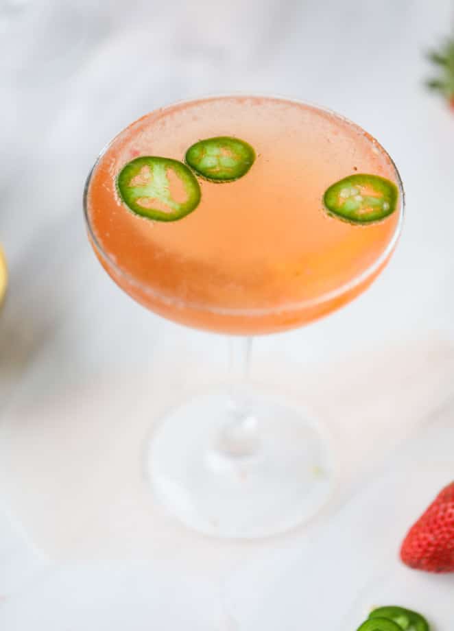 strawberry champagne tequila fizz I howsweeteats.com #strawberry #champagne #tequila #cocktail #jalapeno