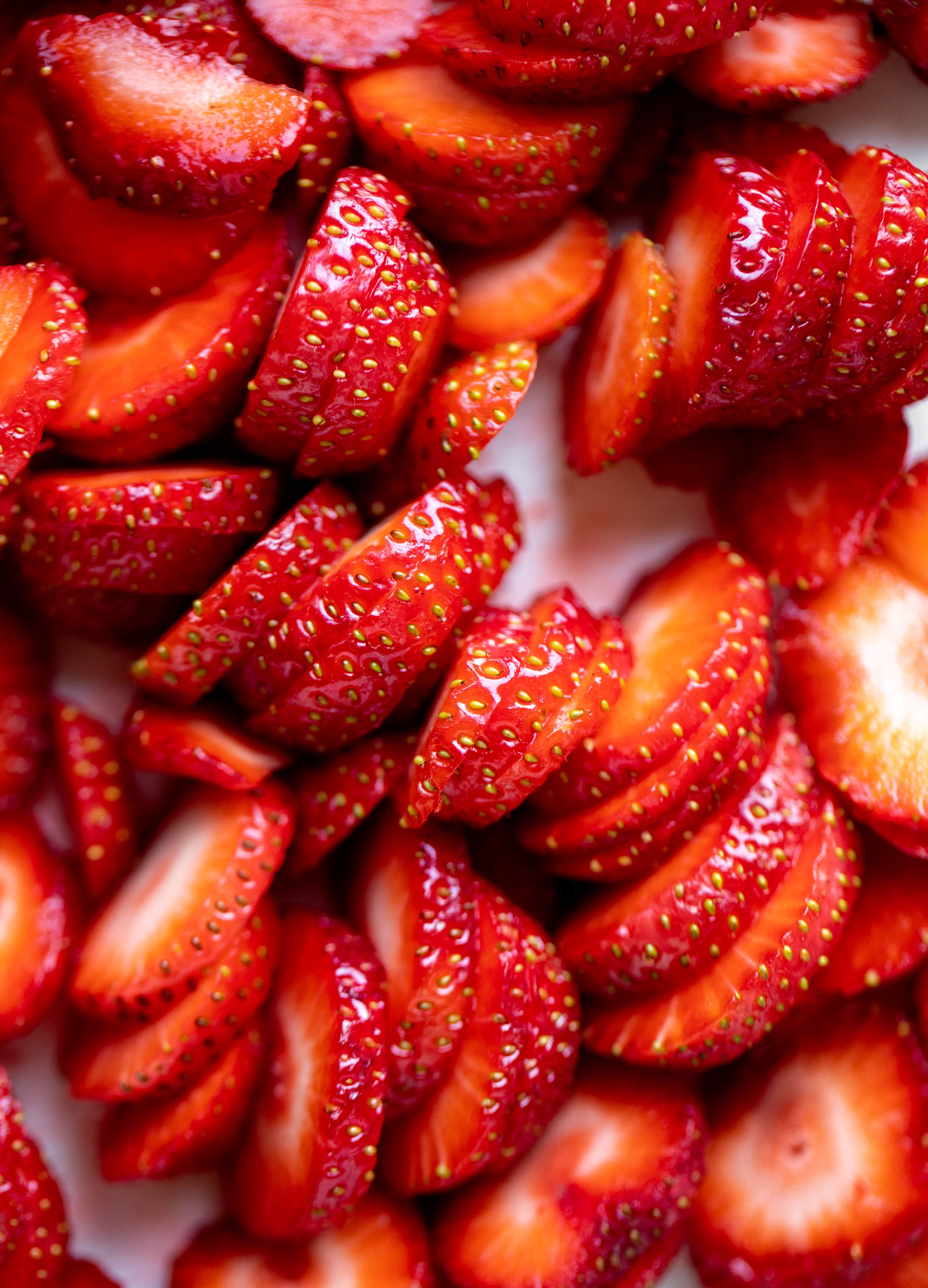 sliced strawberries close up