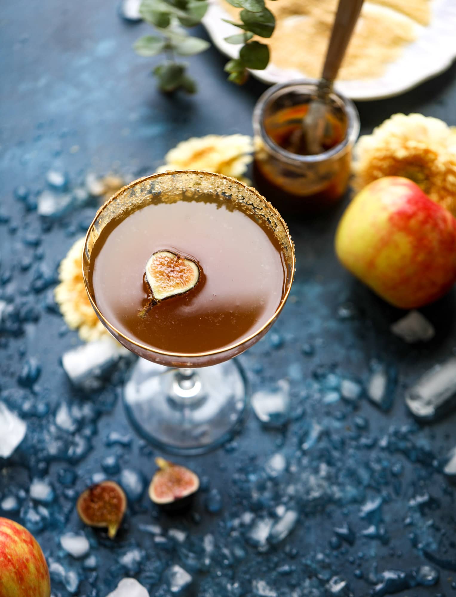 apple bourbon fizz and 25 of the best fall cocktails