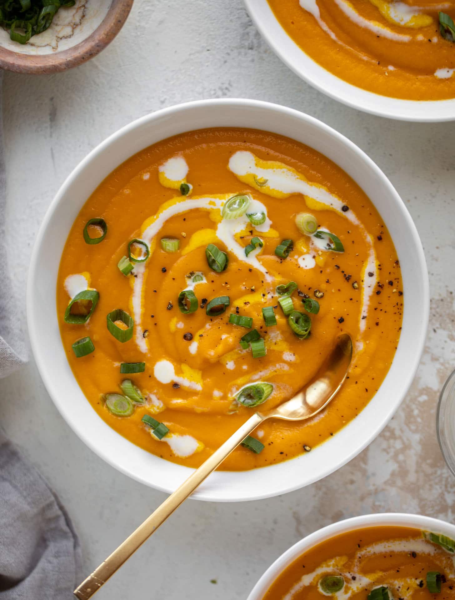 roasted carrot coconut soup