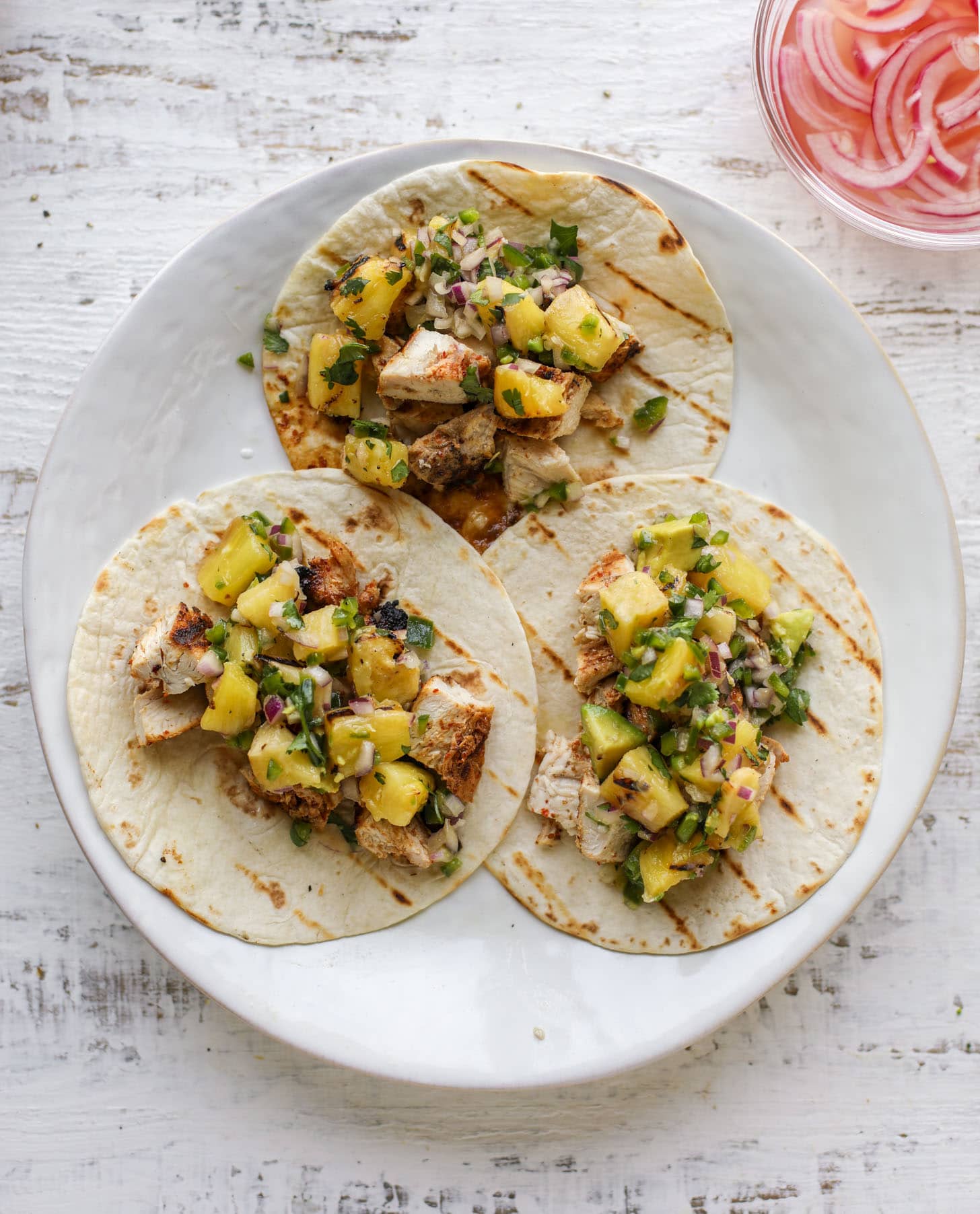 grilled chili lime chicken tacos with pineapple salsa